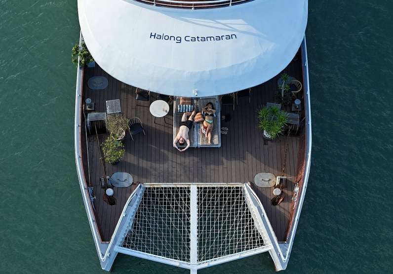 du thuyền 5 sao Catamaran vịnh Lan Hạ - Hạ Long trong ngày